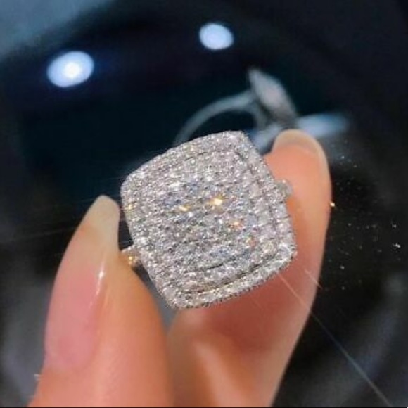 Jewelry - New 925 Sterling silver diamond luxury ring